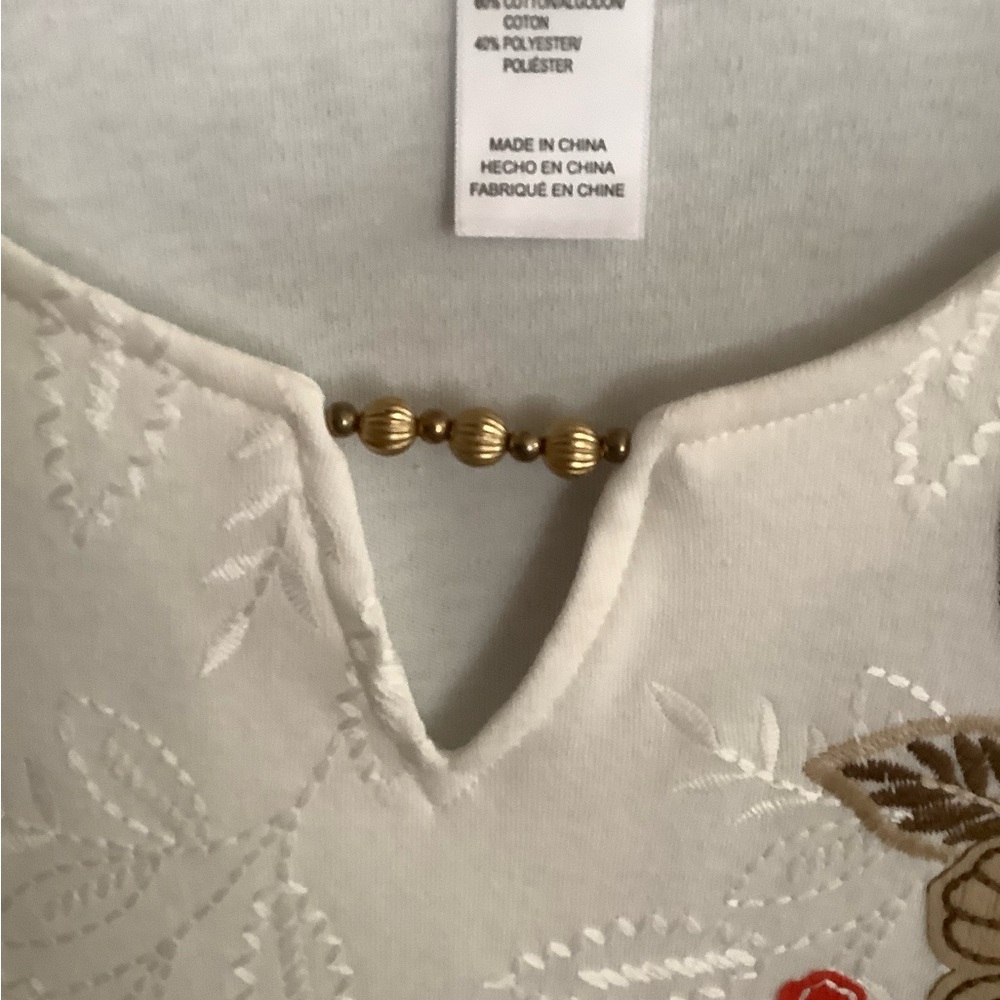Alfred Dunner Women's Cream Floral Blouse - Picture 2 of 6